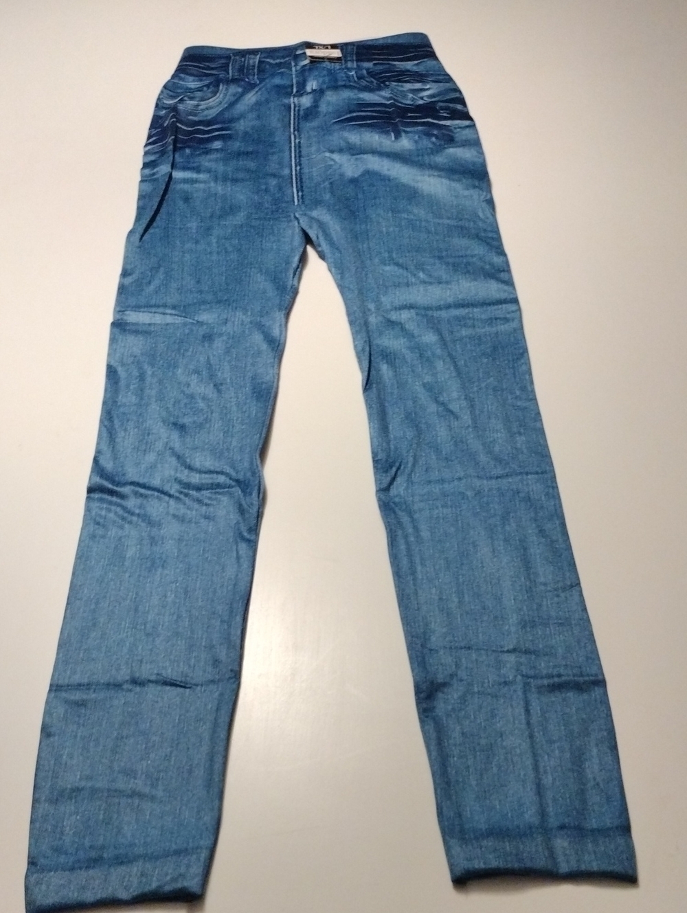Women's Straight Leg Jeans in Light Blue